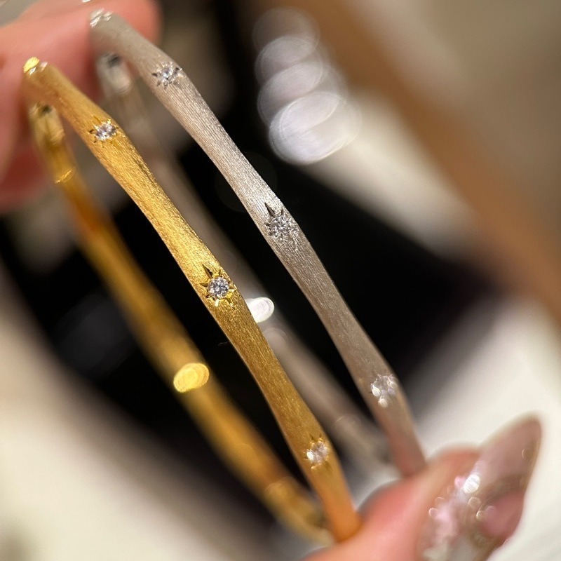 Simplicity luxury bracelet for - Vintage Fashion Drawings review and price